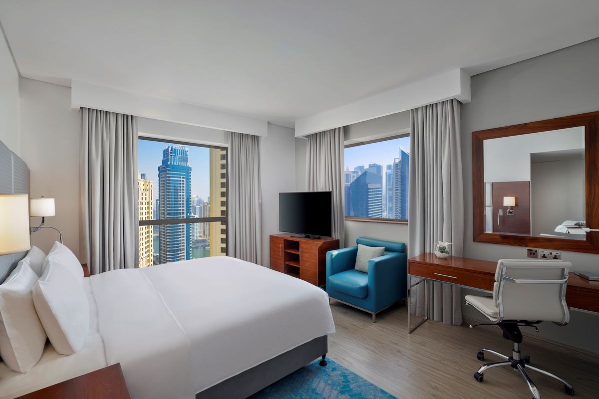 rooms-four-bedroom-family-suite-with-balcony