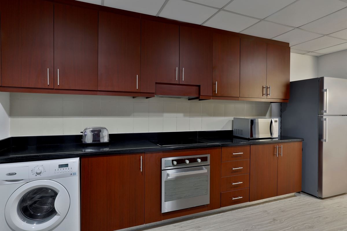 rooms-four-bedroom-family-suite-with-balcony