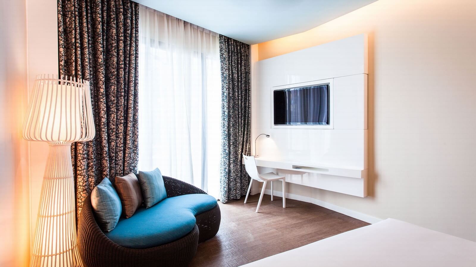 rooms-deluxe-ocean-view