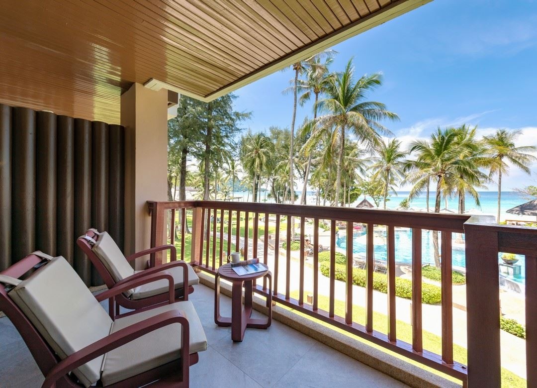 rooms-junior-suite-thani-wing