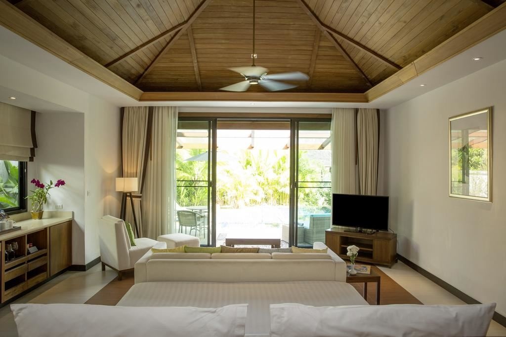 rooms-pool-villa-superior