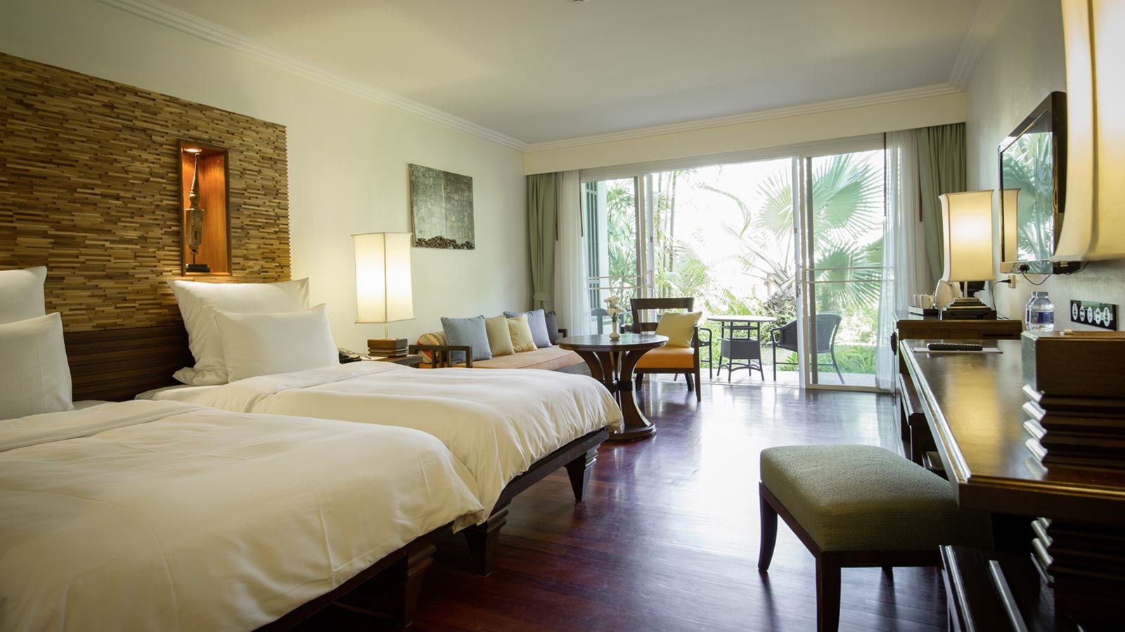 rooms-family-double-room-classic-connecting-door