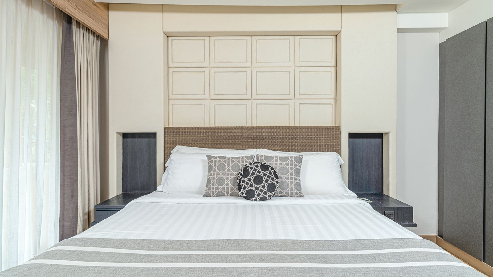 rooms-graceland-suite-seaview-new-2-bedrooms