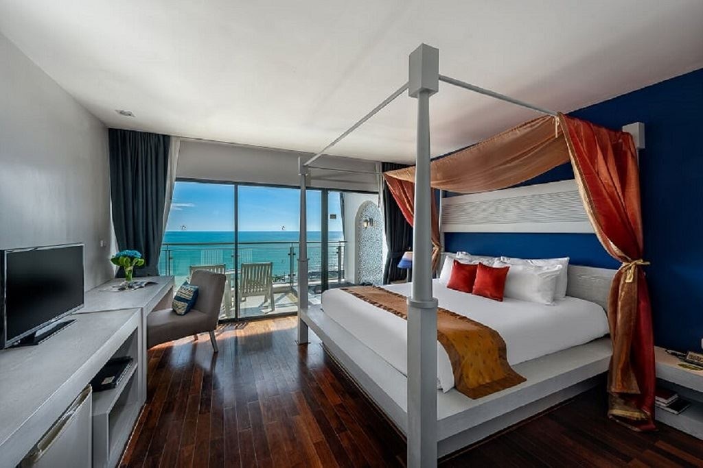 rooms-grand-deluxe-honeymoon