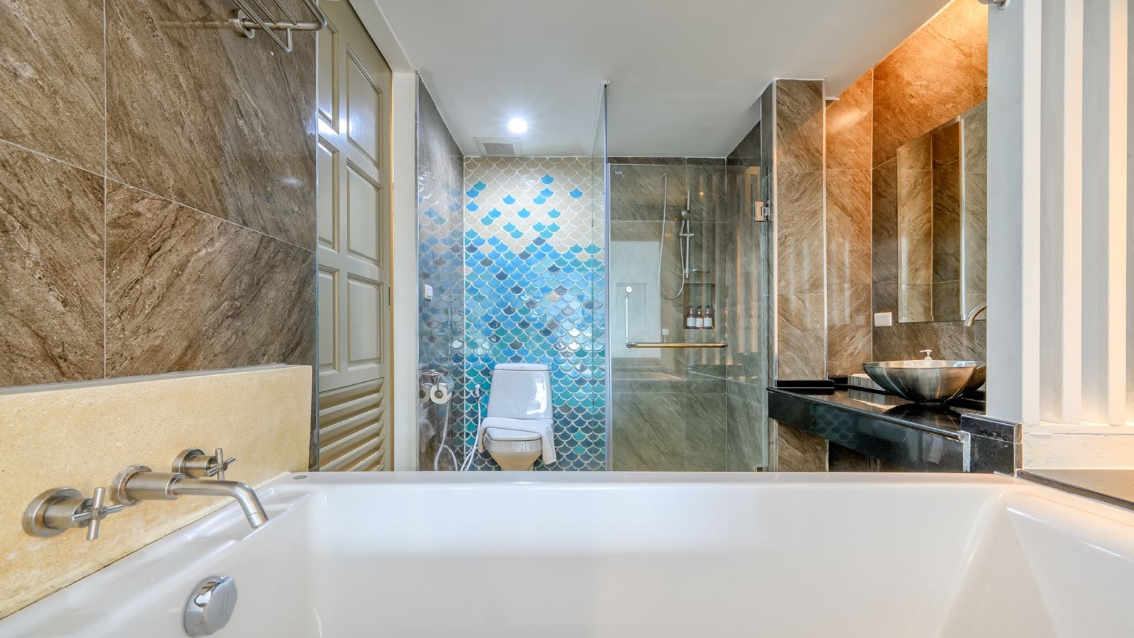 rooms-grand-deluxe-seaview