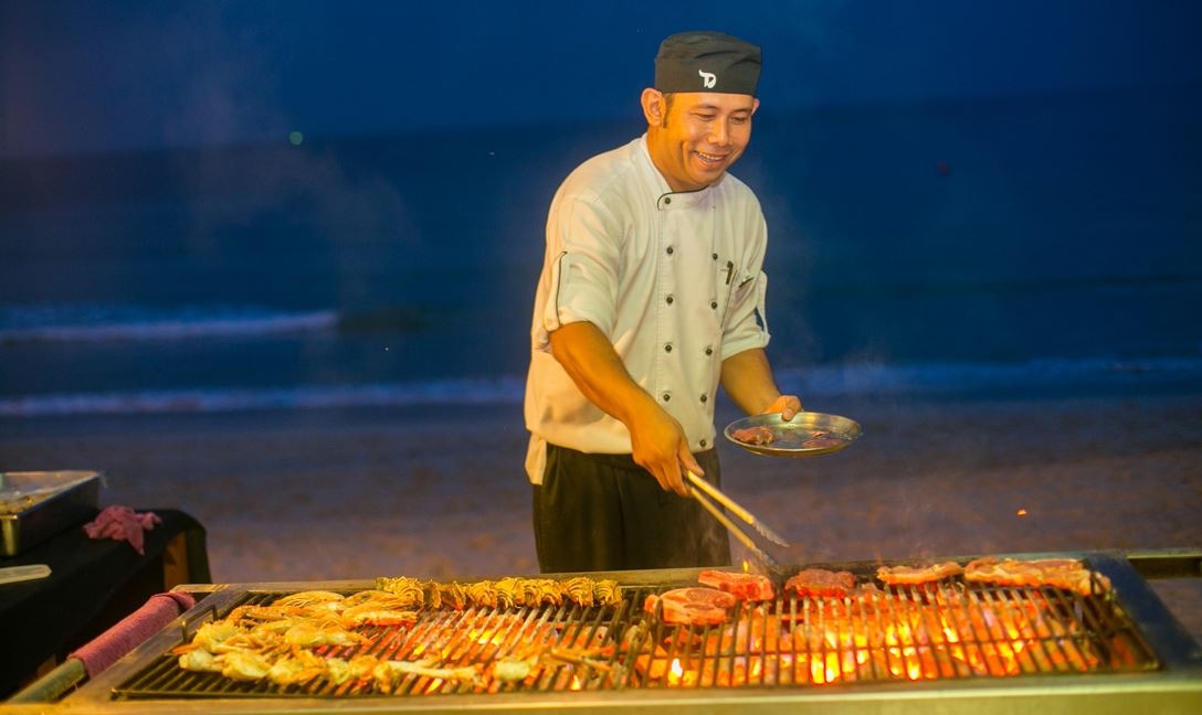 restaurants-casuarina-beach-restaurant