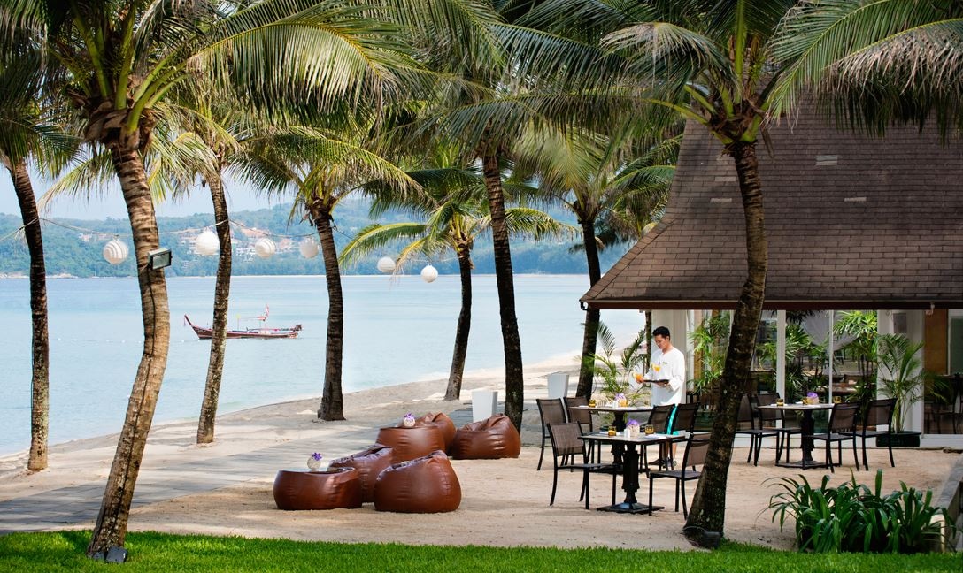 restaurants-casuarina-beach-restaurant