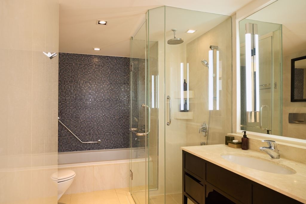 rooms-landmark-suite