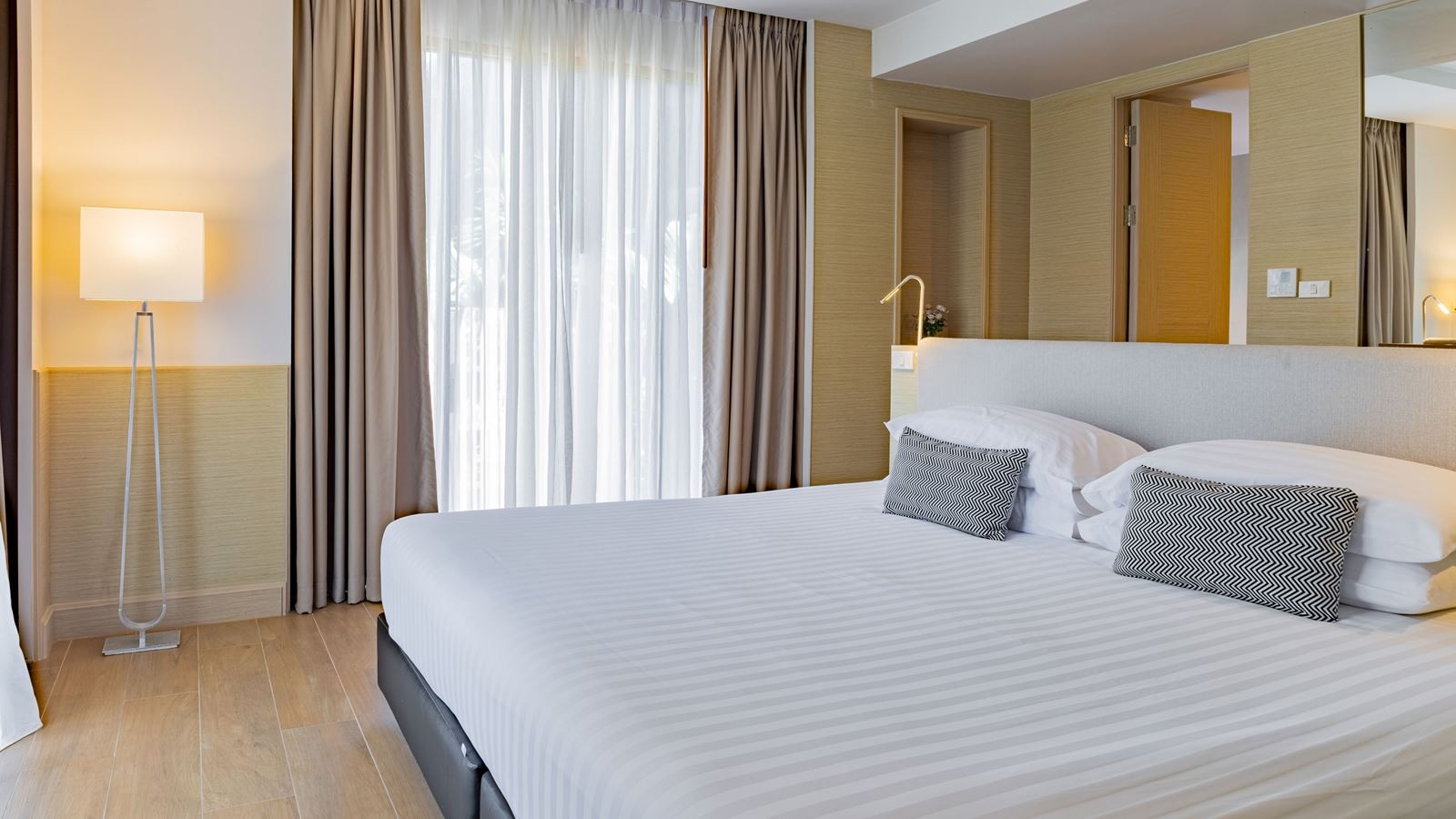 rooms-family-2-bedroom-suite