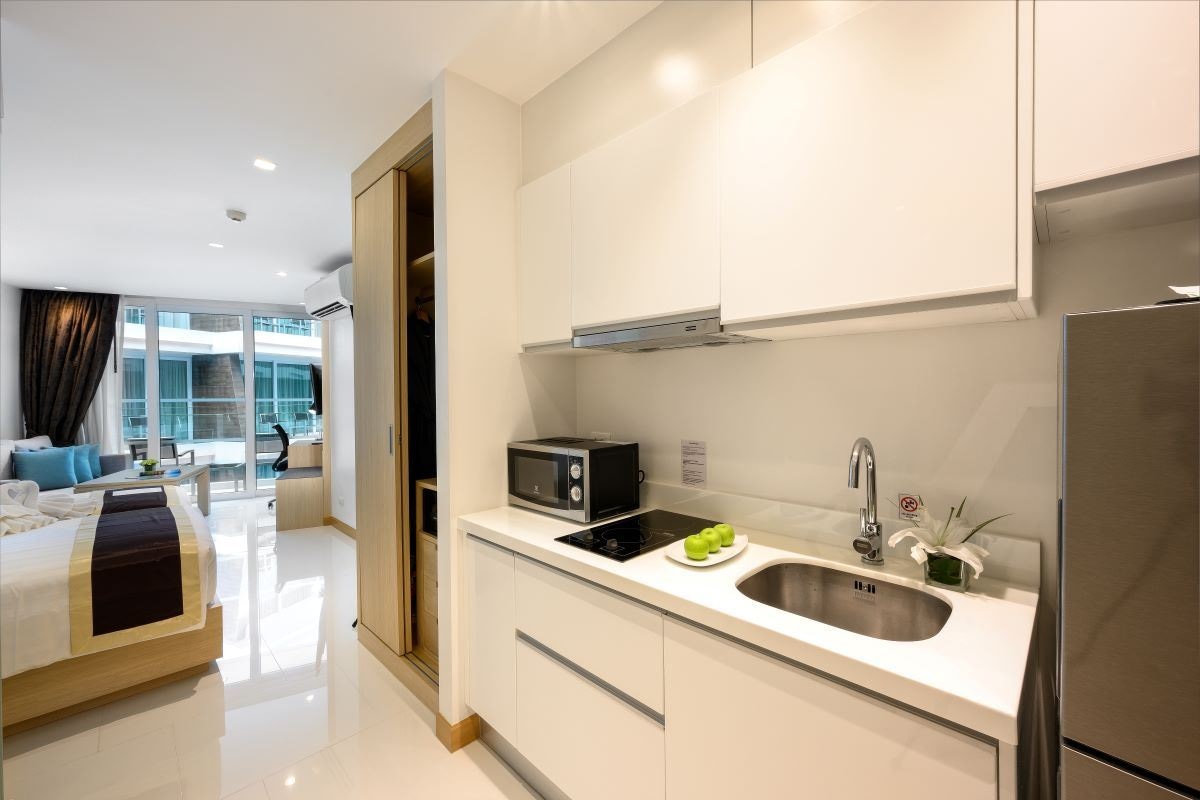 rooms-deluxe-pool-access-room