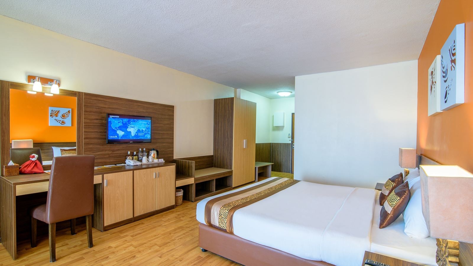 rooms-deluxe-sea-view-room