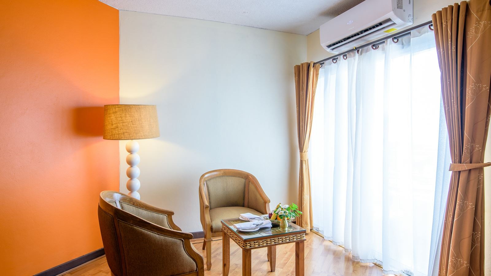 rooms-deluxe-sea-view-room