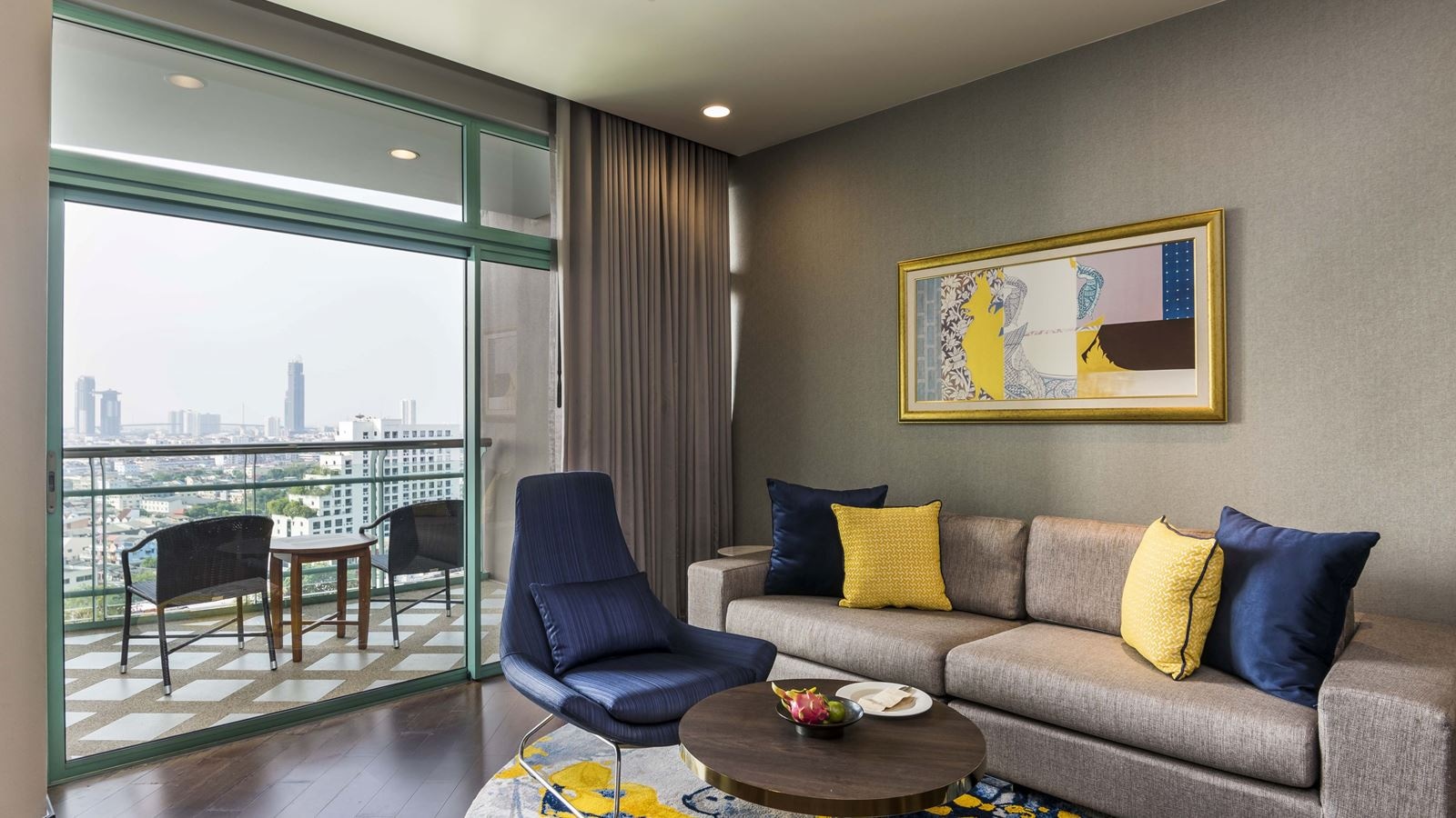 rooms-one-bedroom-city-view