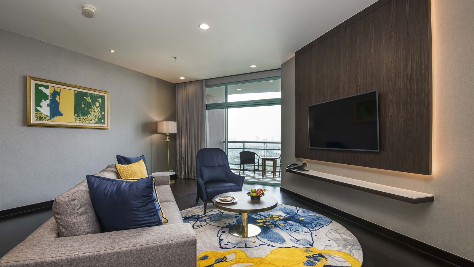 rooms-two-bedroom-suite-city-view