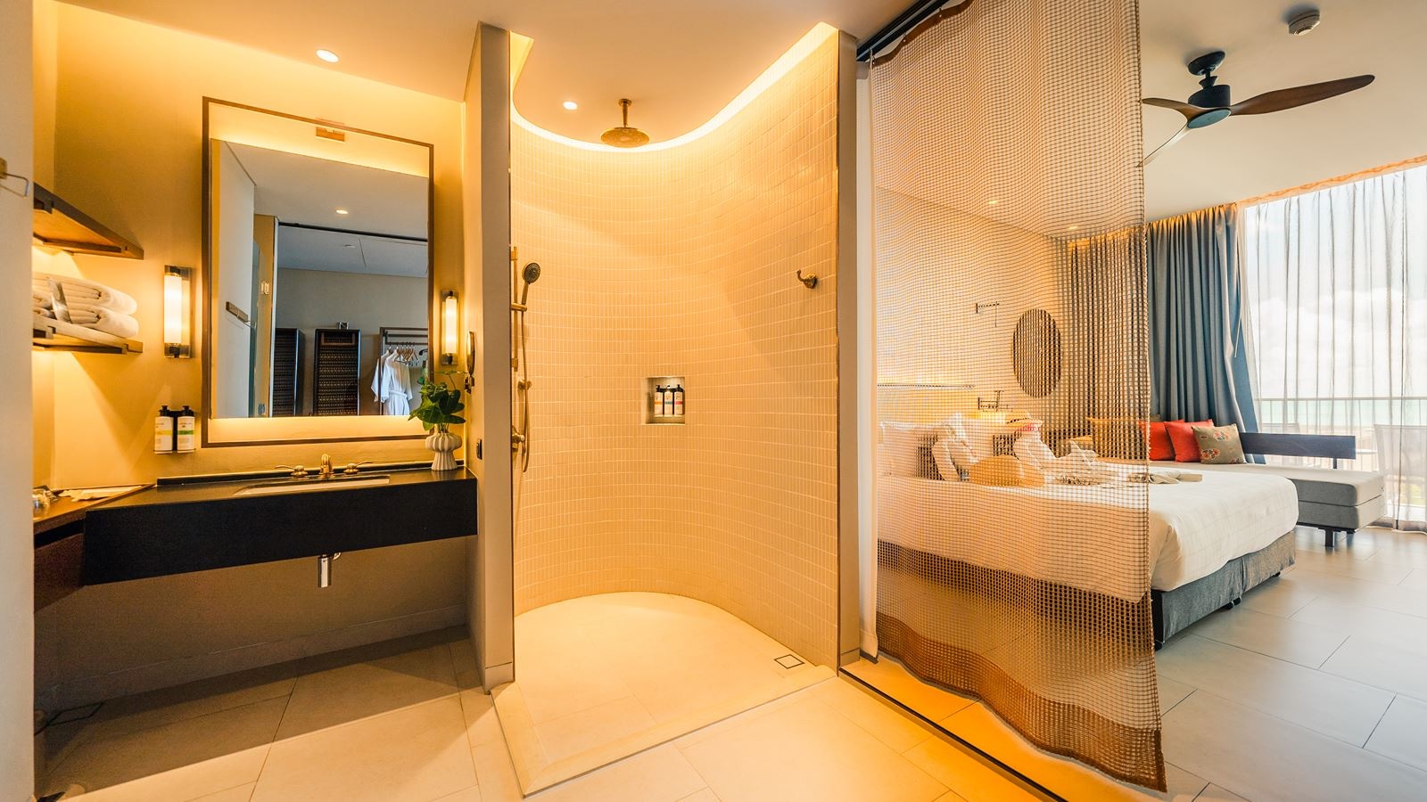 rooms-deluxe-sea-view