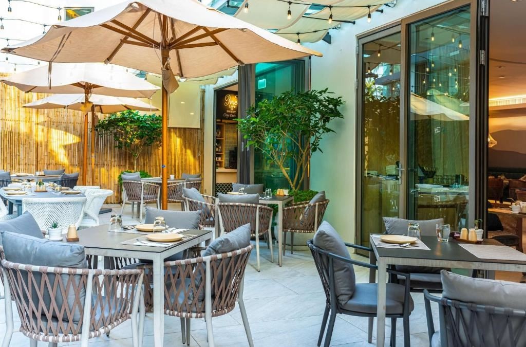 restaurants-restaurants