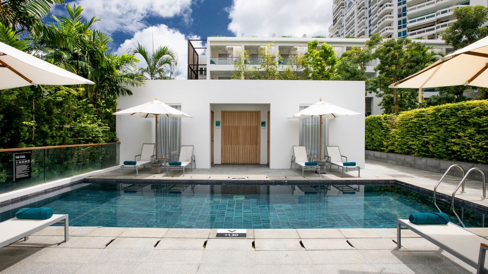 rooms-atrium-pool-villa