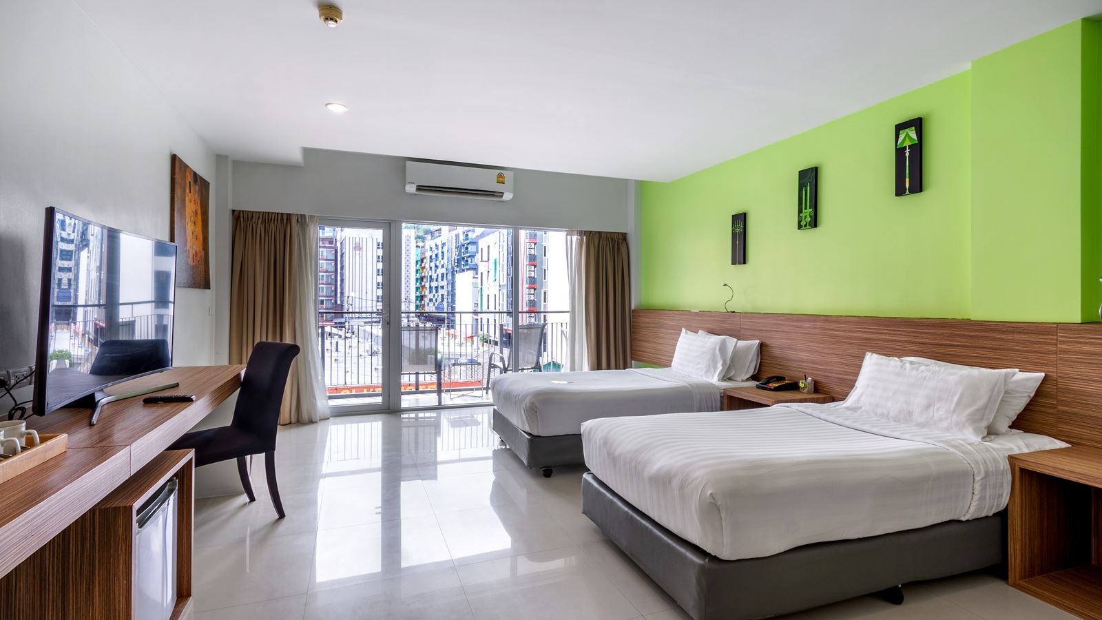 rooms-view-pent-balcony