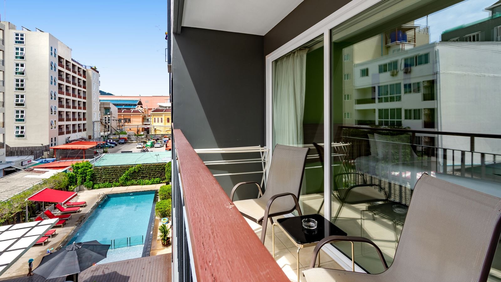 rooms-view-pent-balcony