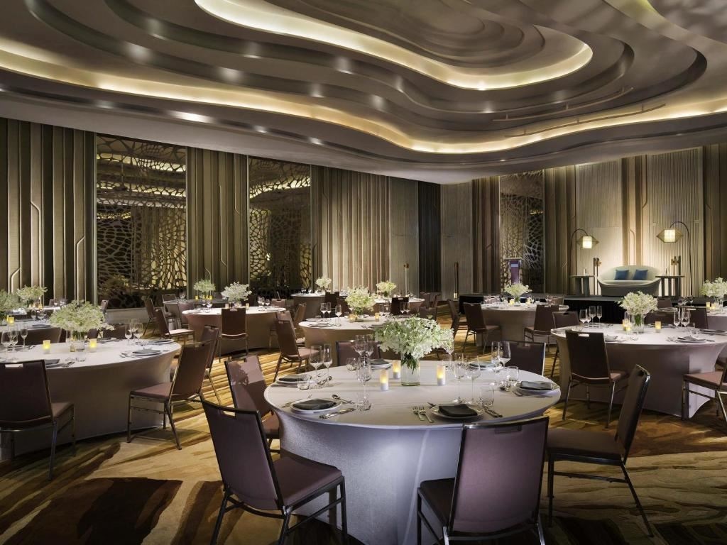 restaurants-restaurants