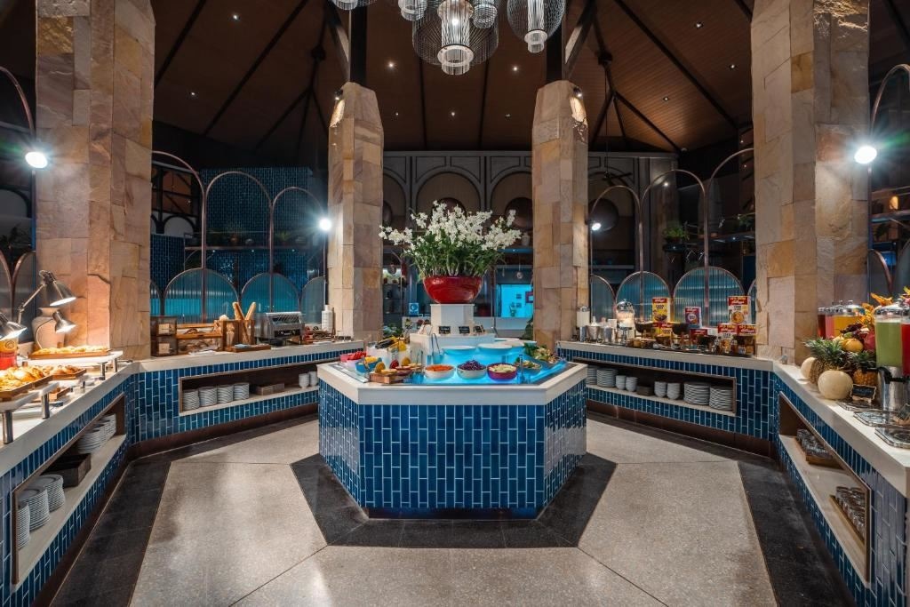 restaurants-restaurants