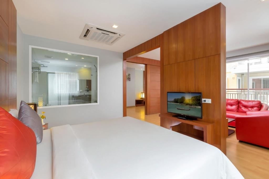 rooms-classic-suite-pool-access