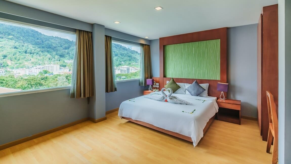 rooms-two-bedroom-suite-city-view