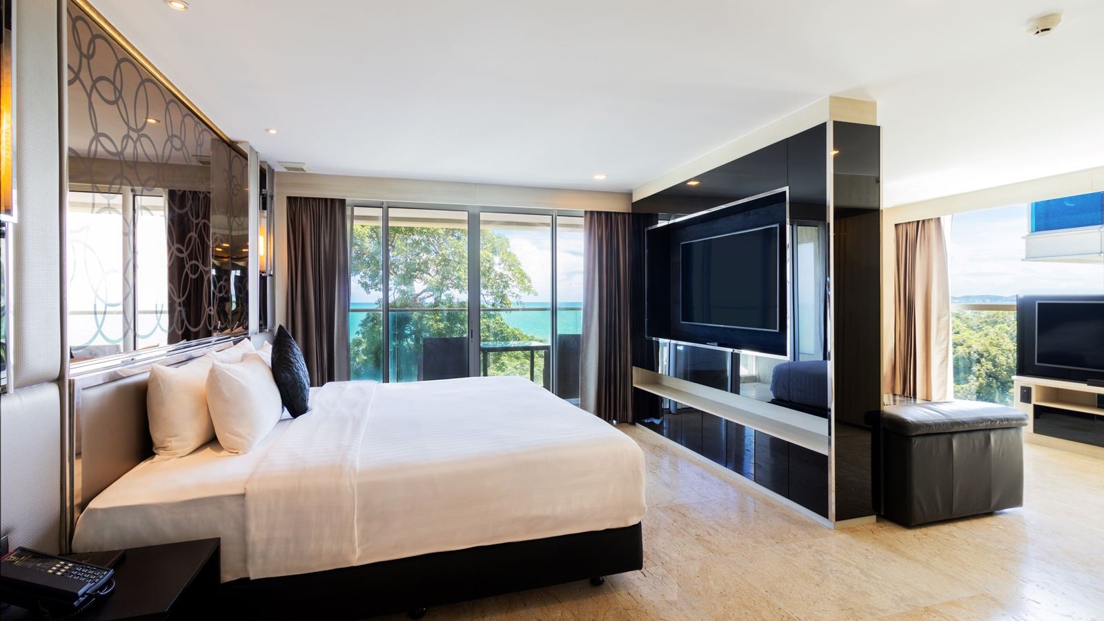 rooms-premium-king-suite