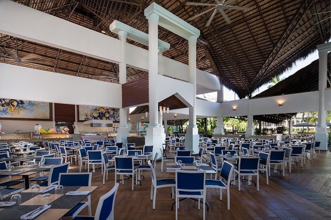 restaurants-open-sea-international-buffet