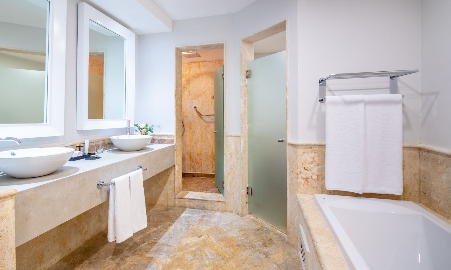 rooms-castle-junior-suite