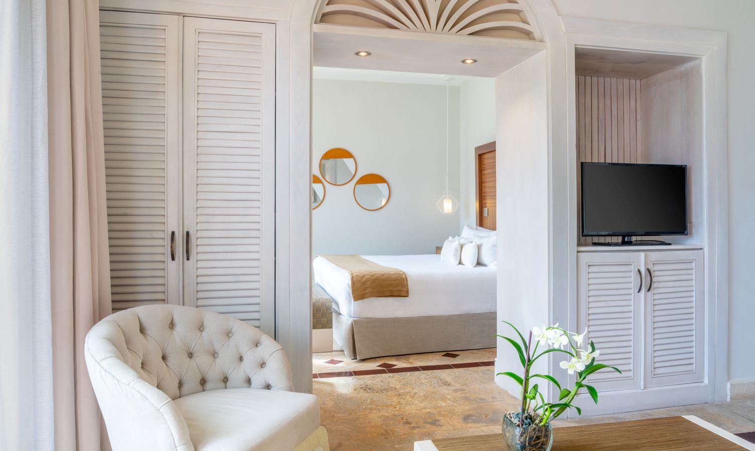 rooms-beach-front-junior-suite