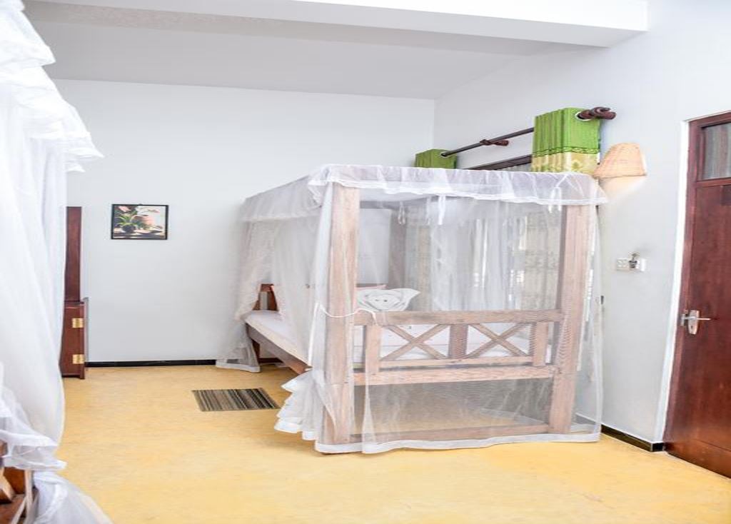 rooms-super-deluxe-double-with-balcony