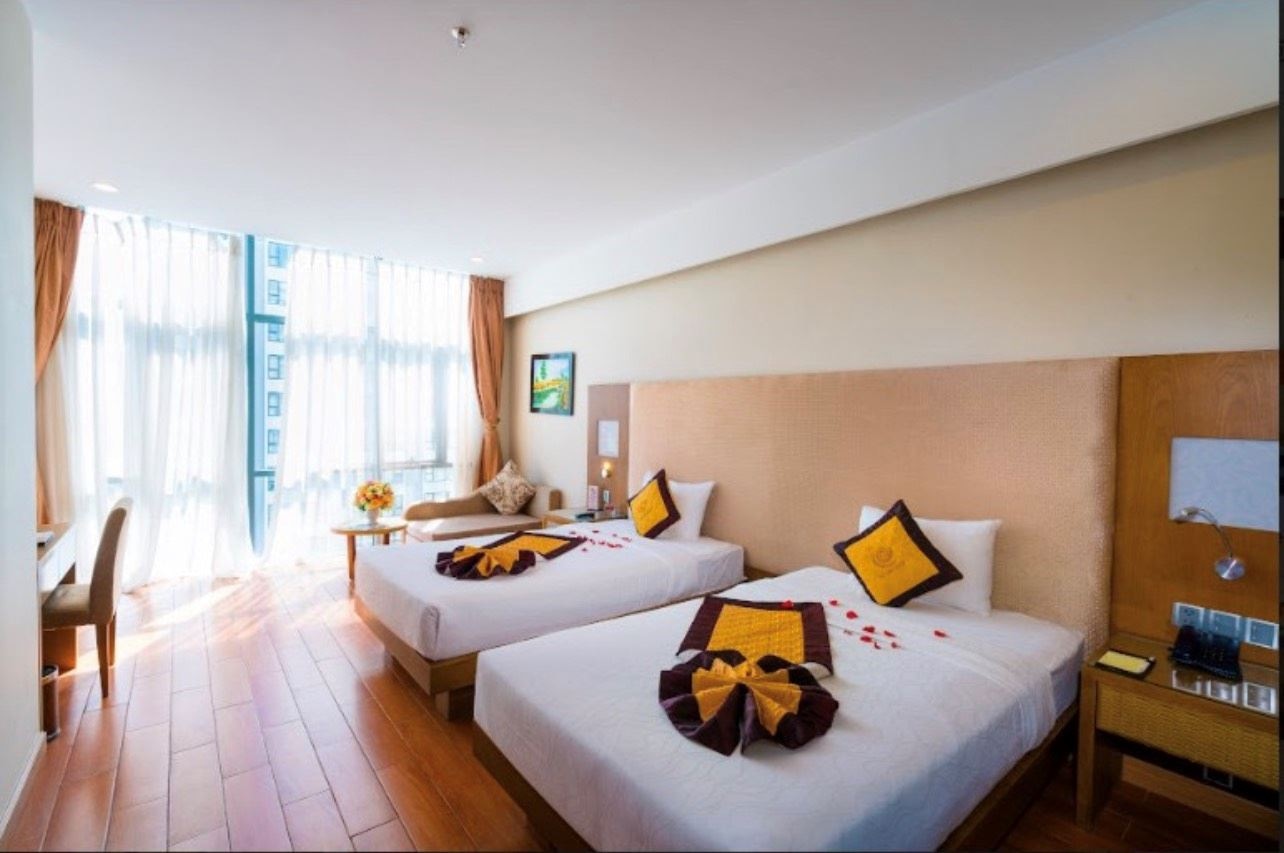 rooms-room-superior-city-view-with-window