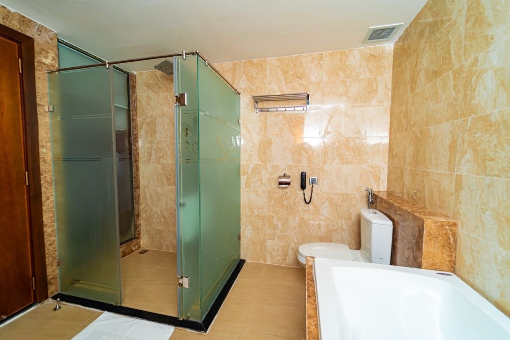 rooms-suite-double-partial-sea-view-with-balcony