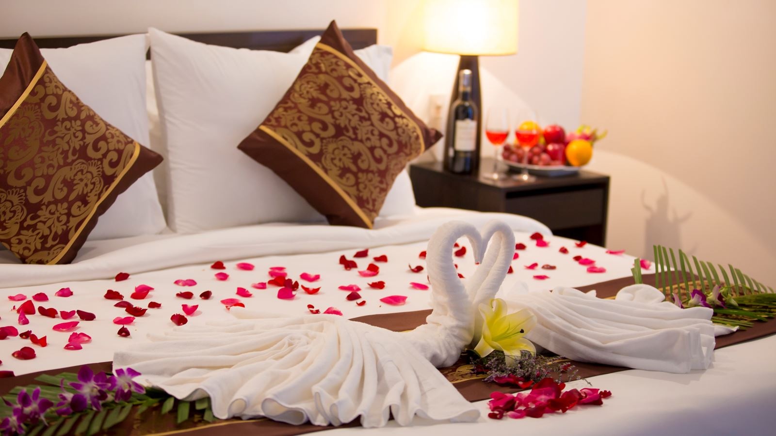 rooms-senior-deluxe-room