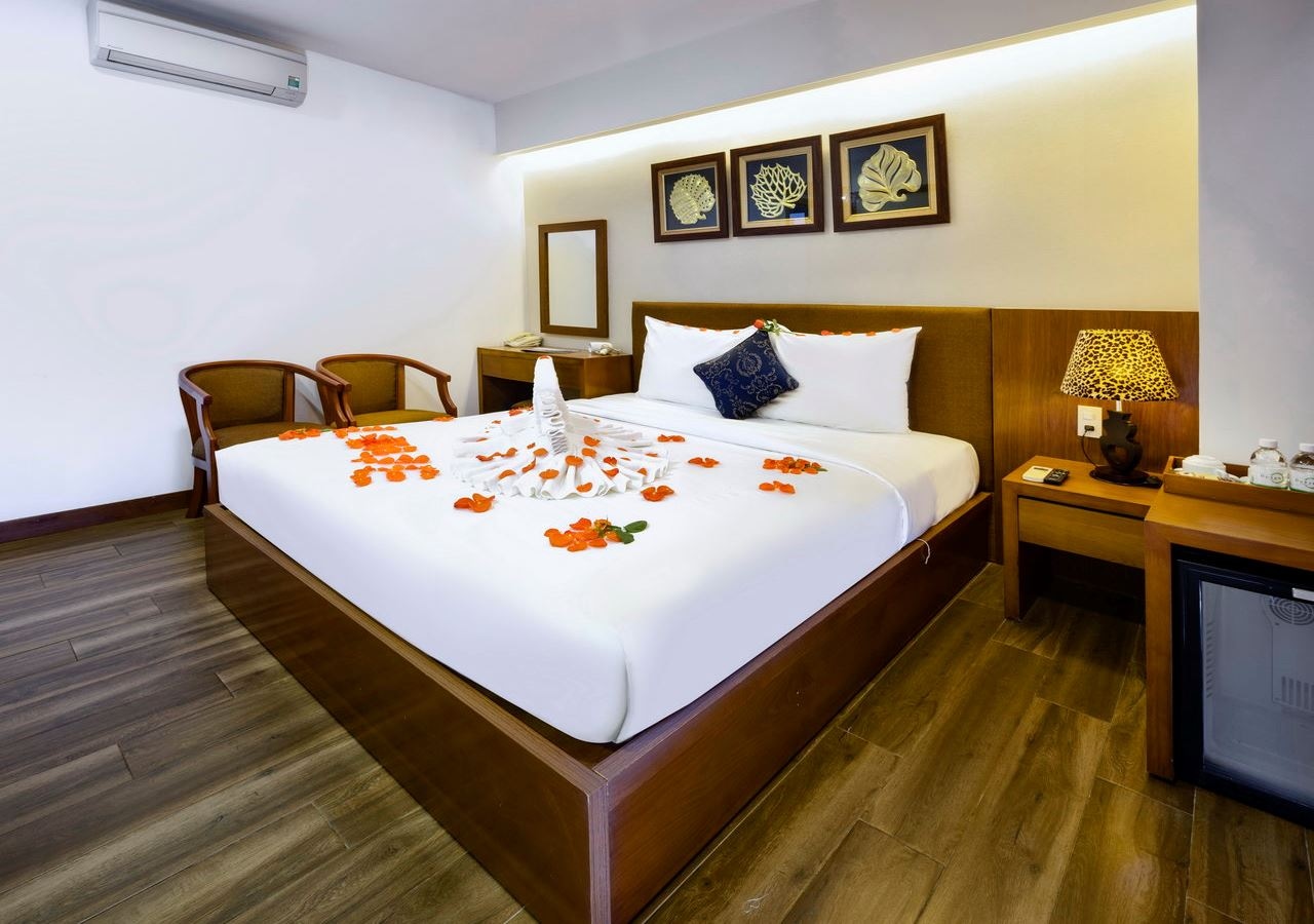 rooms-room-executive-seaview-balcony