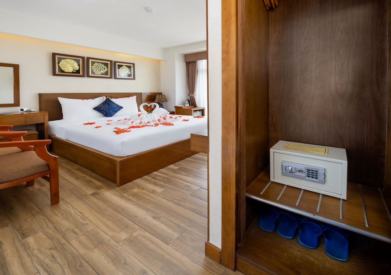 rooms-room-executive-seaview-balcony-child-without-extra-bed