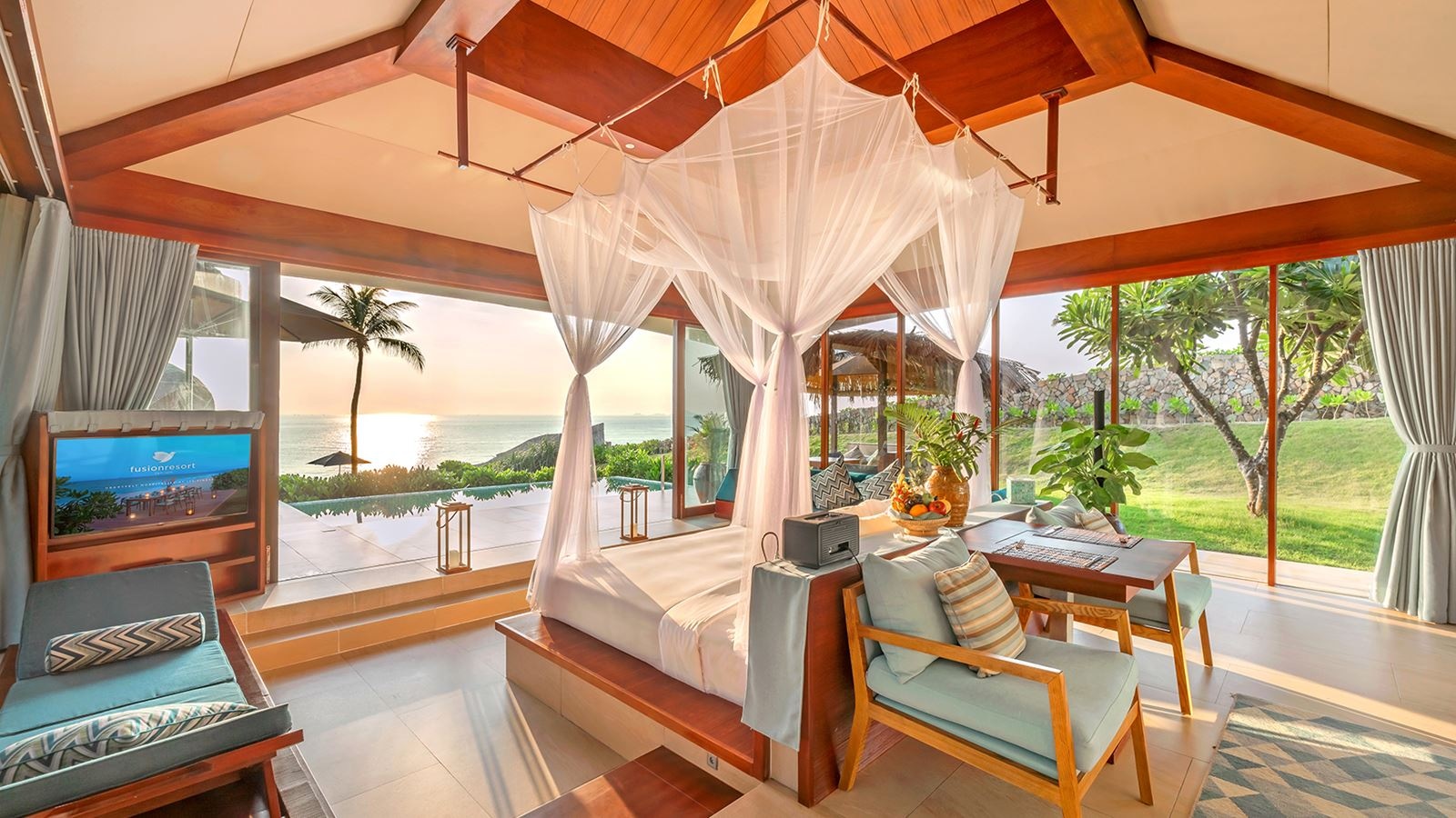 rooms-beachfront-pool-villa