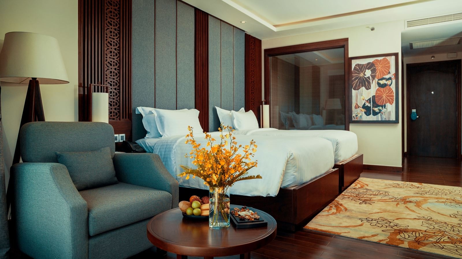 rooms-deluxe-sky-with-balcony-child-without-extra-bed