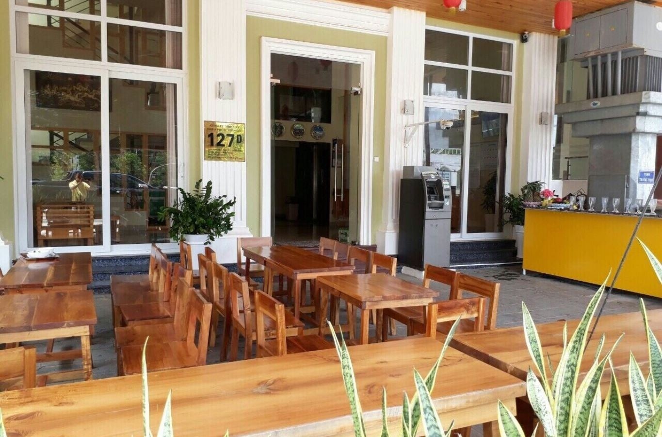 restaurants-restaurants