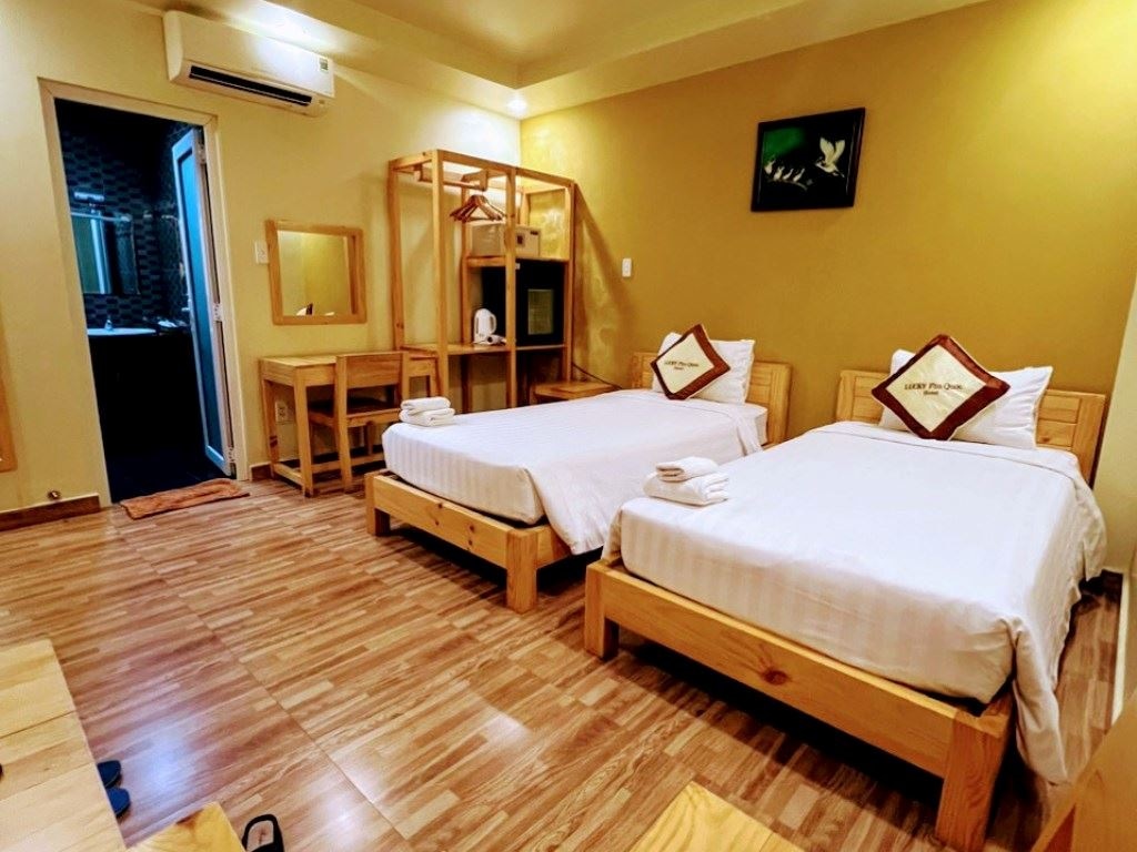 rooms-standard-twin-room-no-view