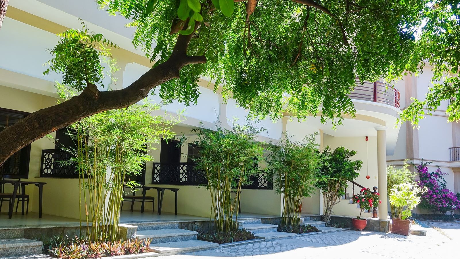 general-main-building