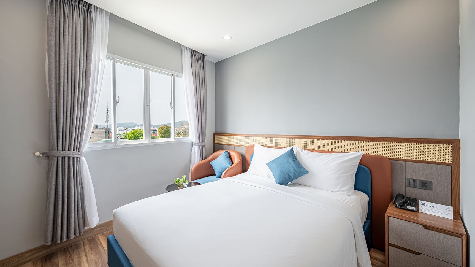 rooms-superior-city-view