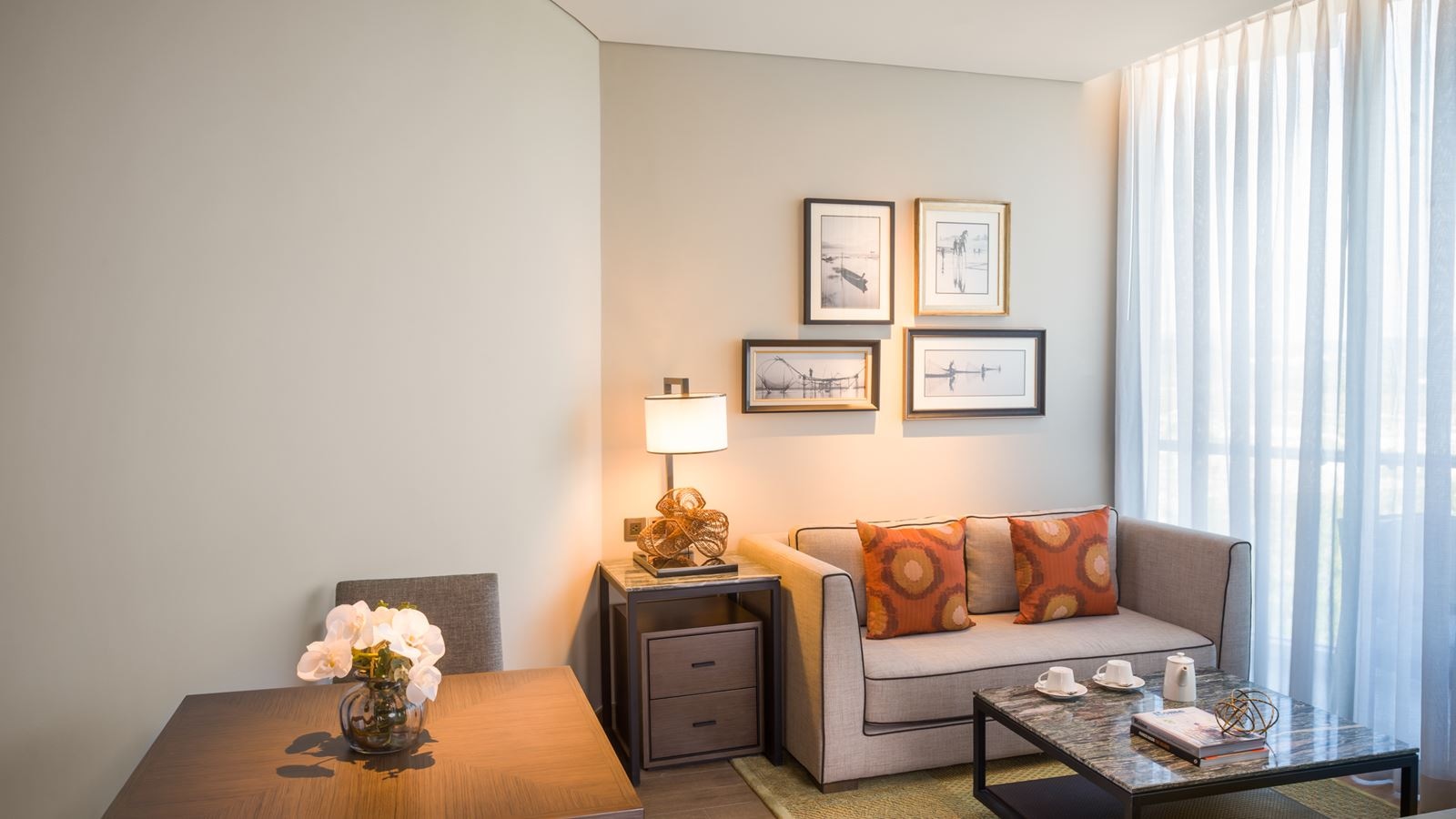 rooms-1-king-1-twin-2bedroom-residence-no-extra-bed