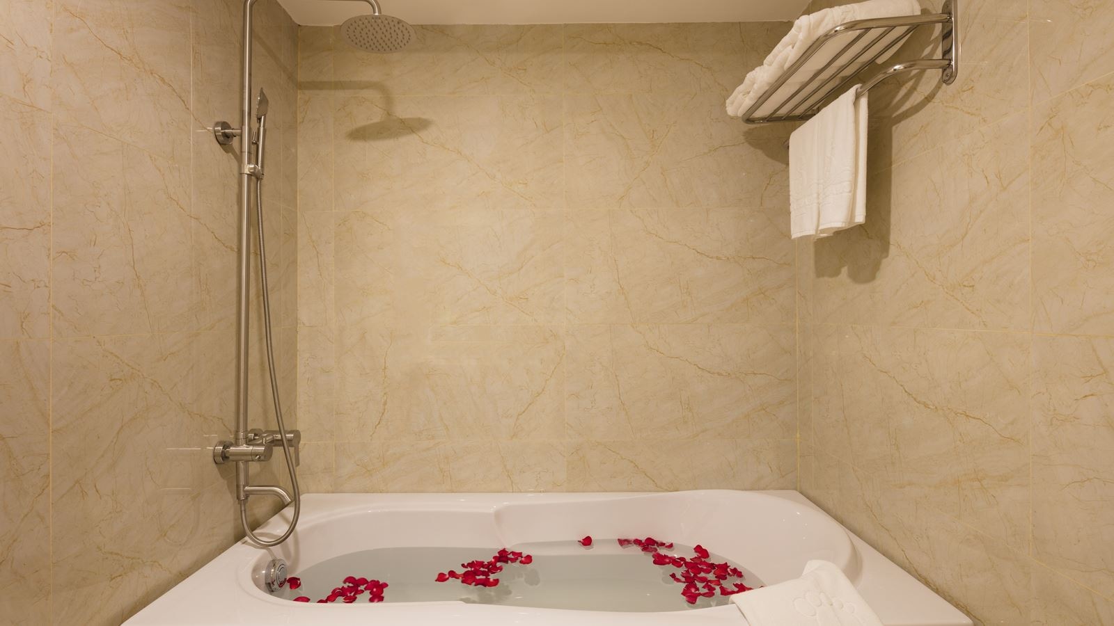 rooms-ocean-view-balcony-family-suite