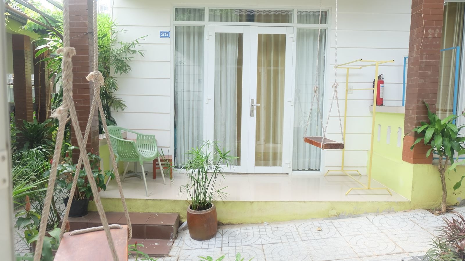 rooms-bungalow-standard-with-terrace-child-without-extra-bed