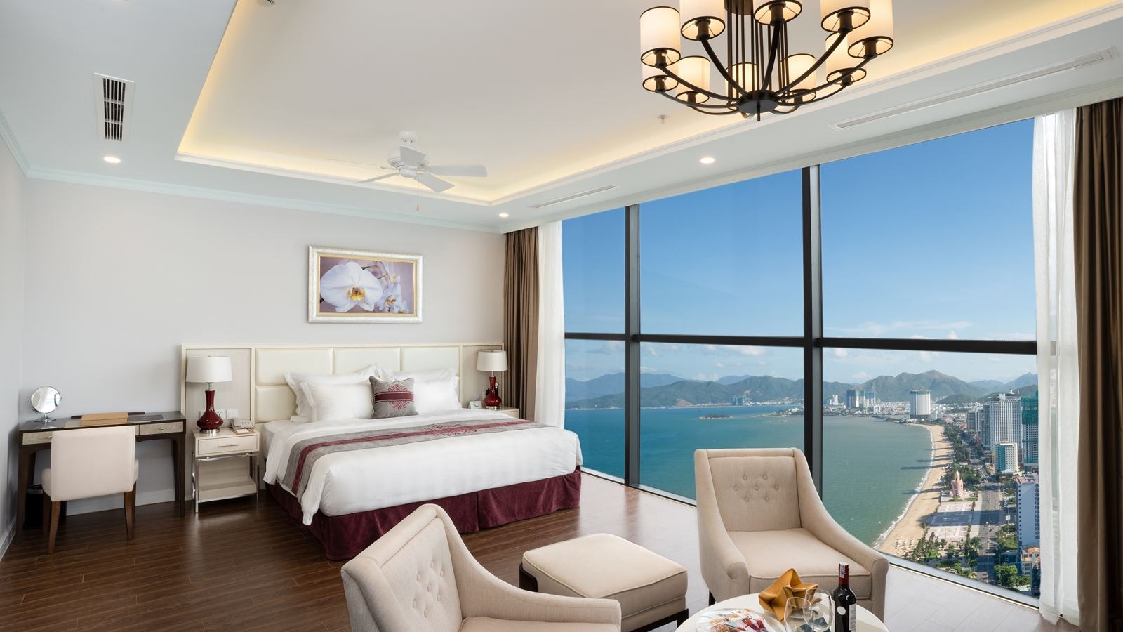 rooms-grand-studio-ocean-view