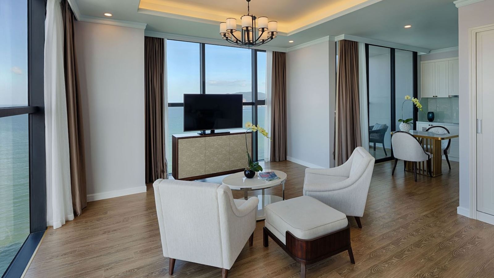 rooms-grand-studio-ocean-view