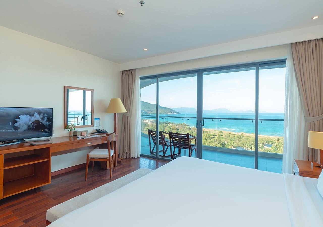 rooms-deluxe-ocean-with-bathtub-child-without-extra-bed