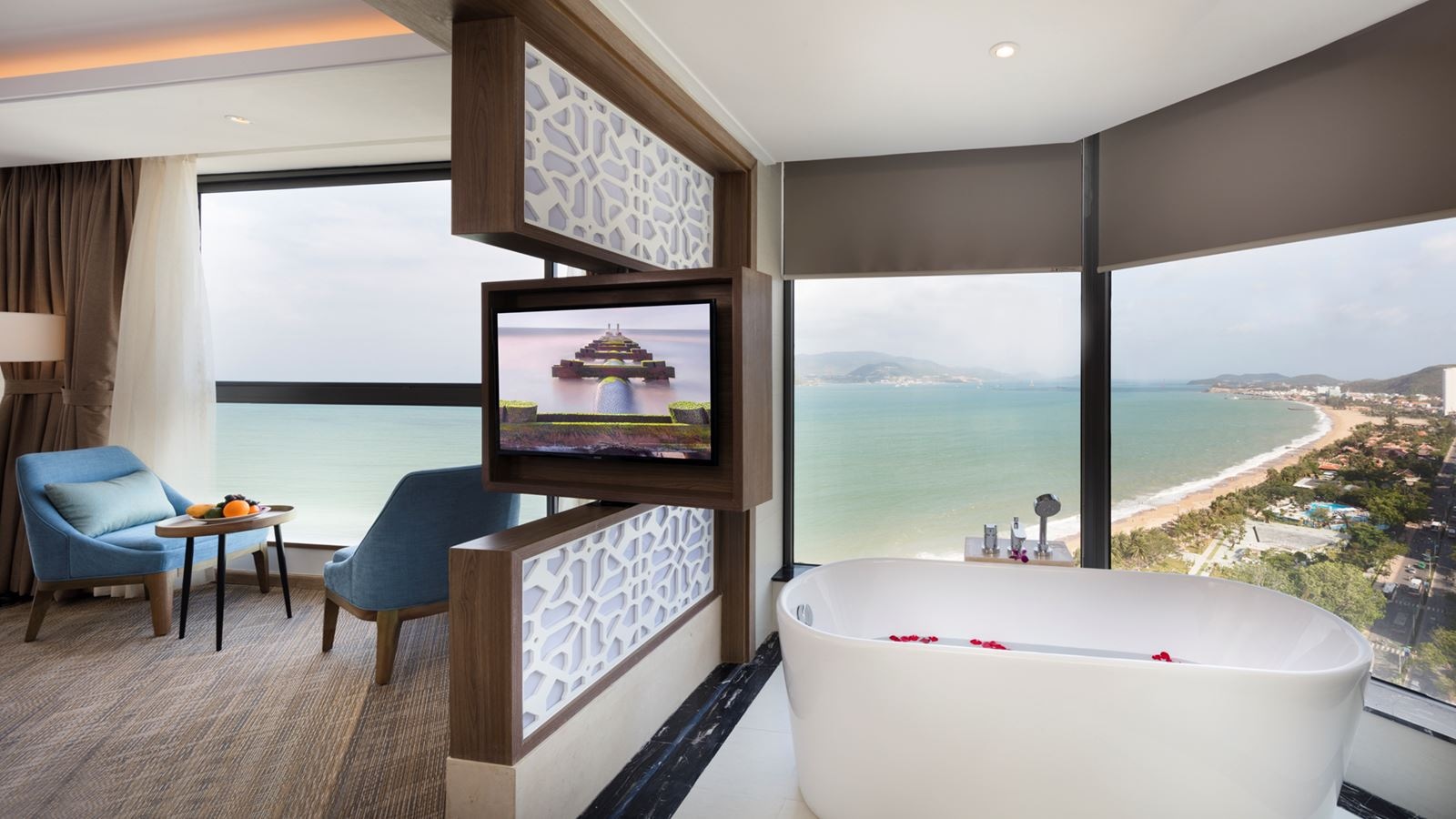 rooms-comodo-suite-panaroma